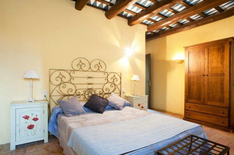 Hostal La Riera Torroella de Montgrí Extérieur photo